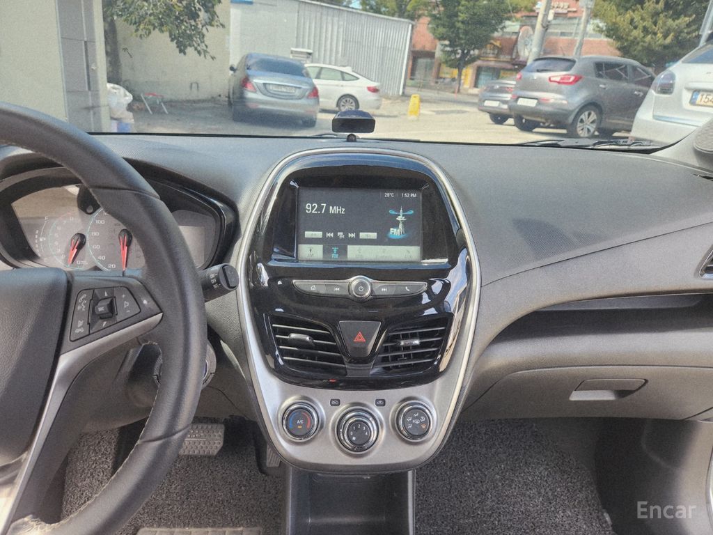 Chevrolet Spark Plus — Фотографии автомобиля 6