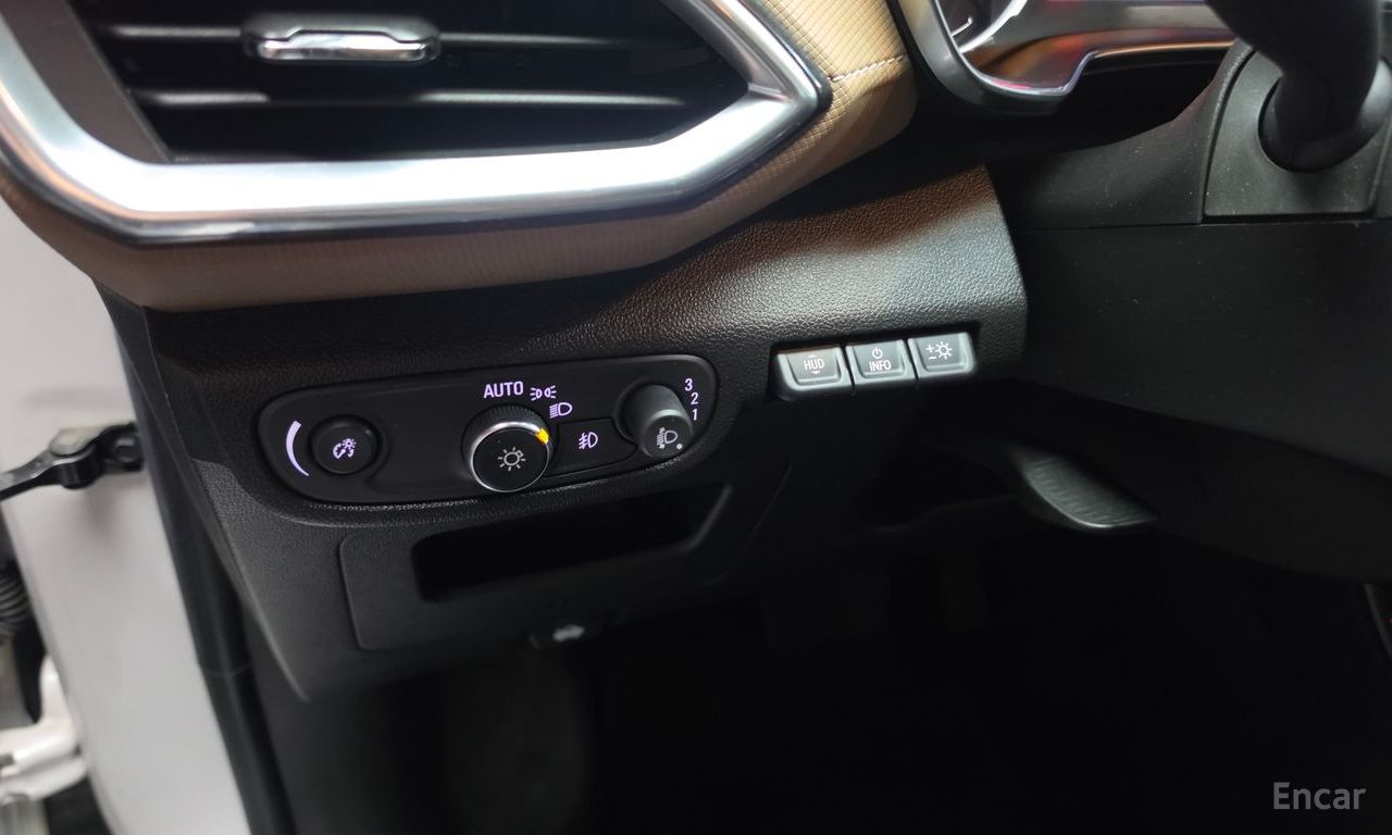 Chevrolet TrailBlazer 1.3 Turbo 2WD — Фотографии автомобиля 28