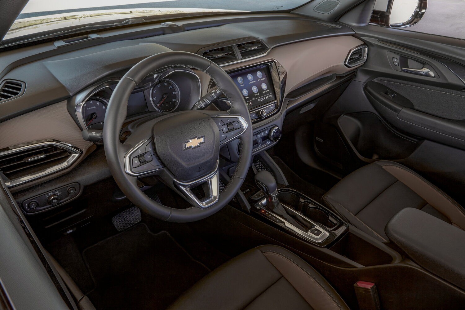 Chevrolet TrailBlazer RS — Фотографии комплектации 10