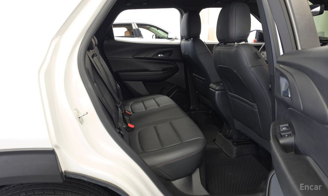 Chevrolet TrailBlazer RS — Фотографии автомобиля 12