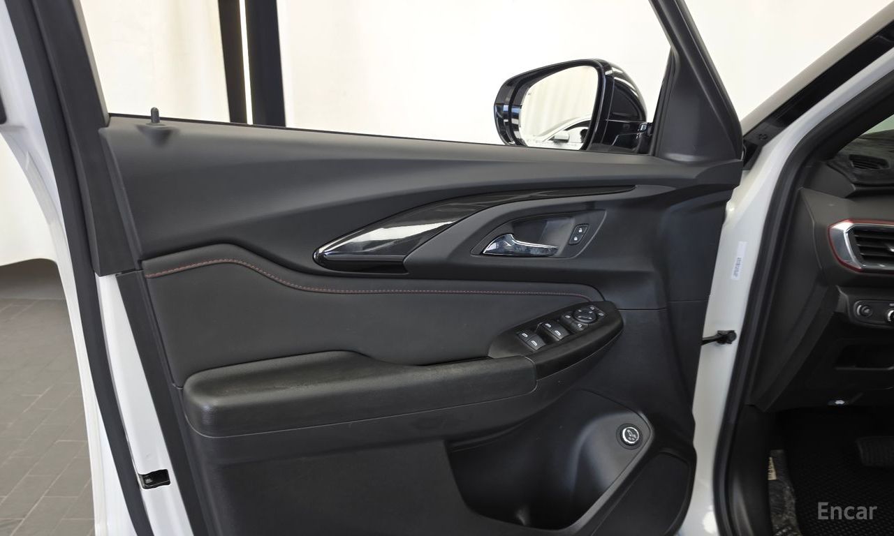 Chevrolet TrailBlazer RS — Фотографии автомобиля 24