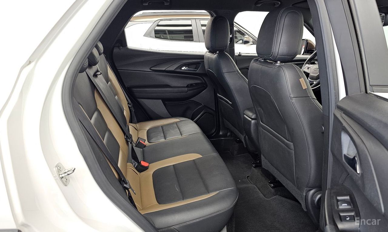 Chevrolet TrailBlazer 1.3 Turbo 2WD — Фотографии автомобиля 12