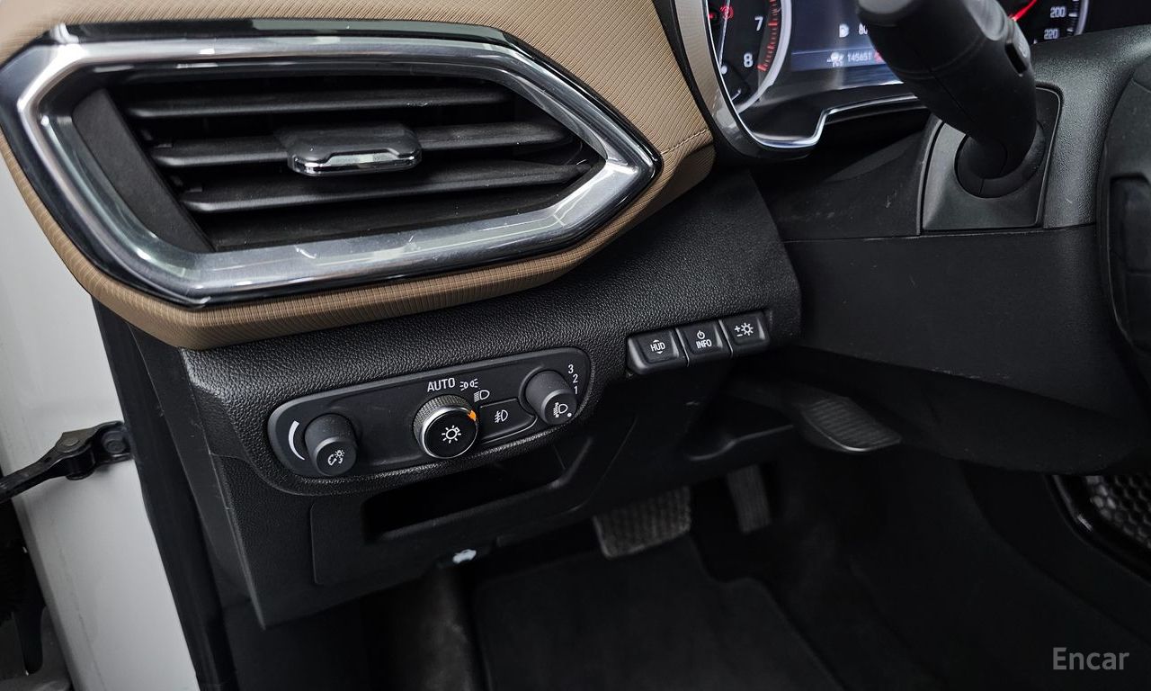 Chevrolet TrailBlazer 1.3 Turbo 2WD — Фотографии автомобиля 14