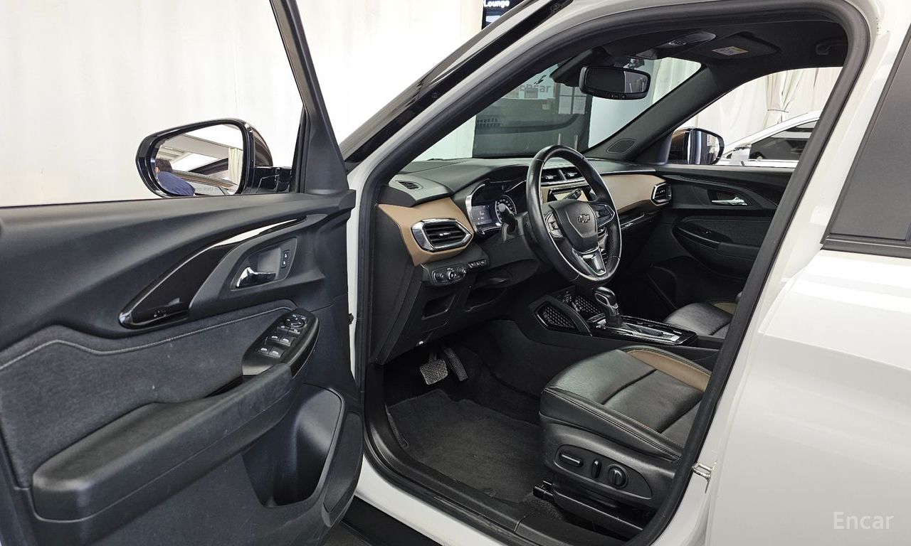 Chevrolet TrailBlazer 1.3 Turbo 2WD — Фотографии автомобиля 10
