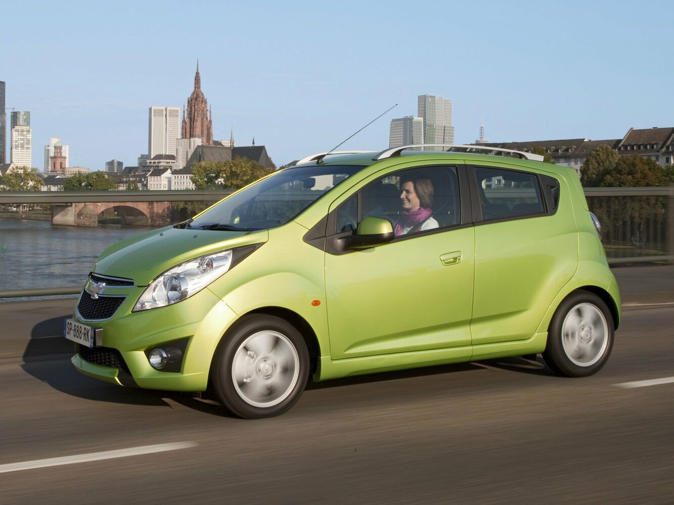 Chevrolet Spark Base — Фотографии комплектации 1