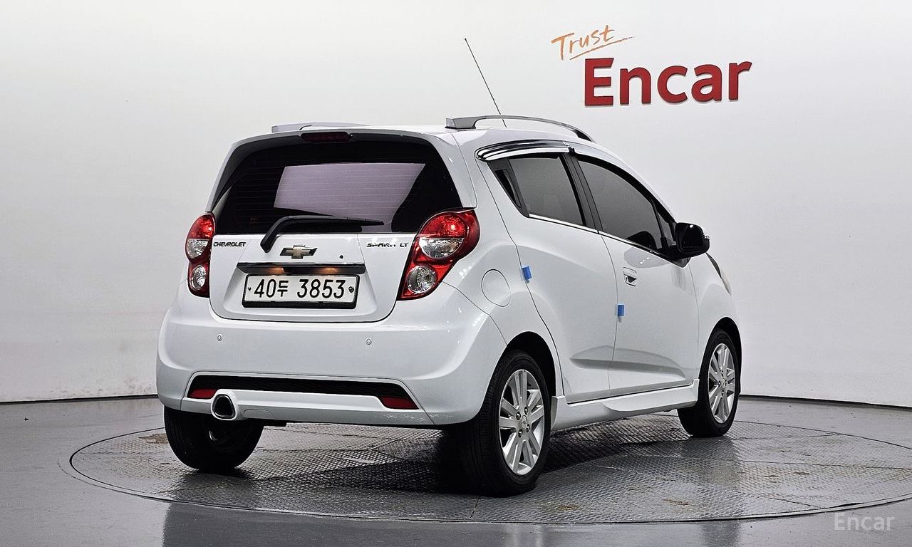 Chevrolet Spark Base — Фотографии автомобиля 2