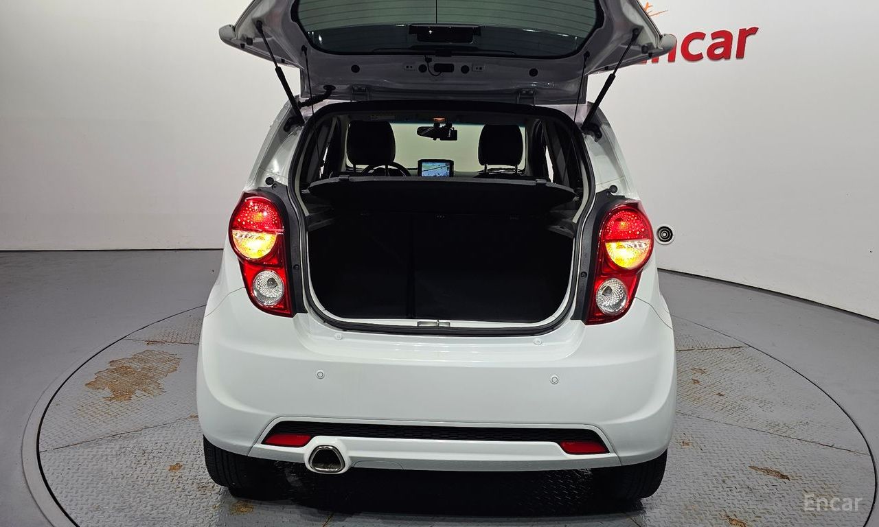 Chevrolet Spark Base — Фотографии автомобиля 27