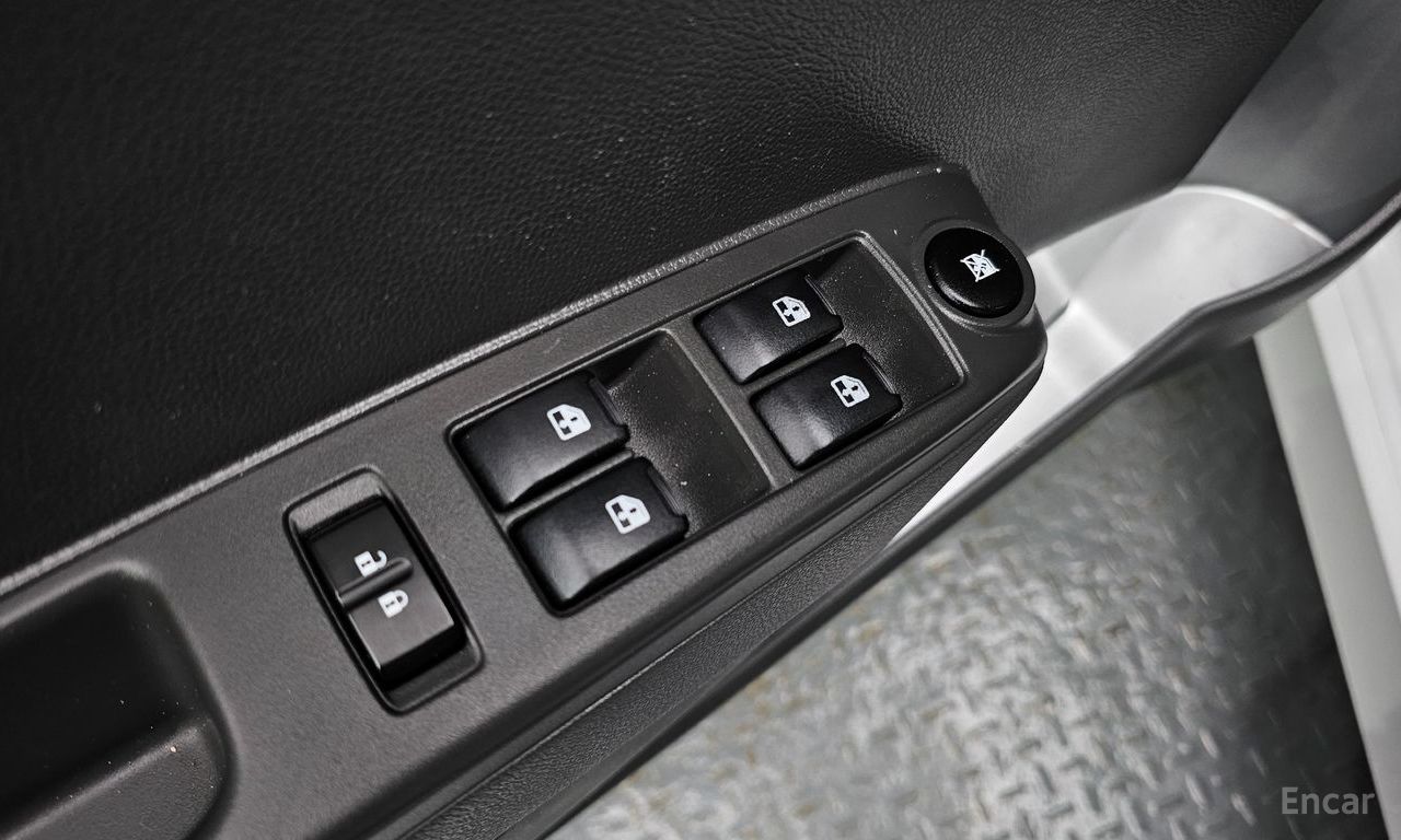 Chevrolet Spark Base — Фотографии автомобиля 30