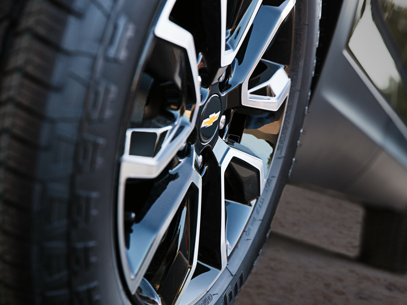 Chevrolet TrailBlazer 1.3 Turbo 2WD — Фотографии комплектации 14