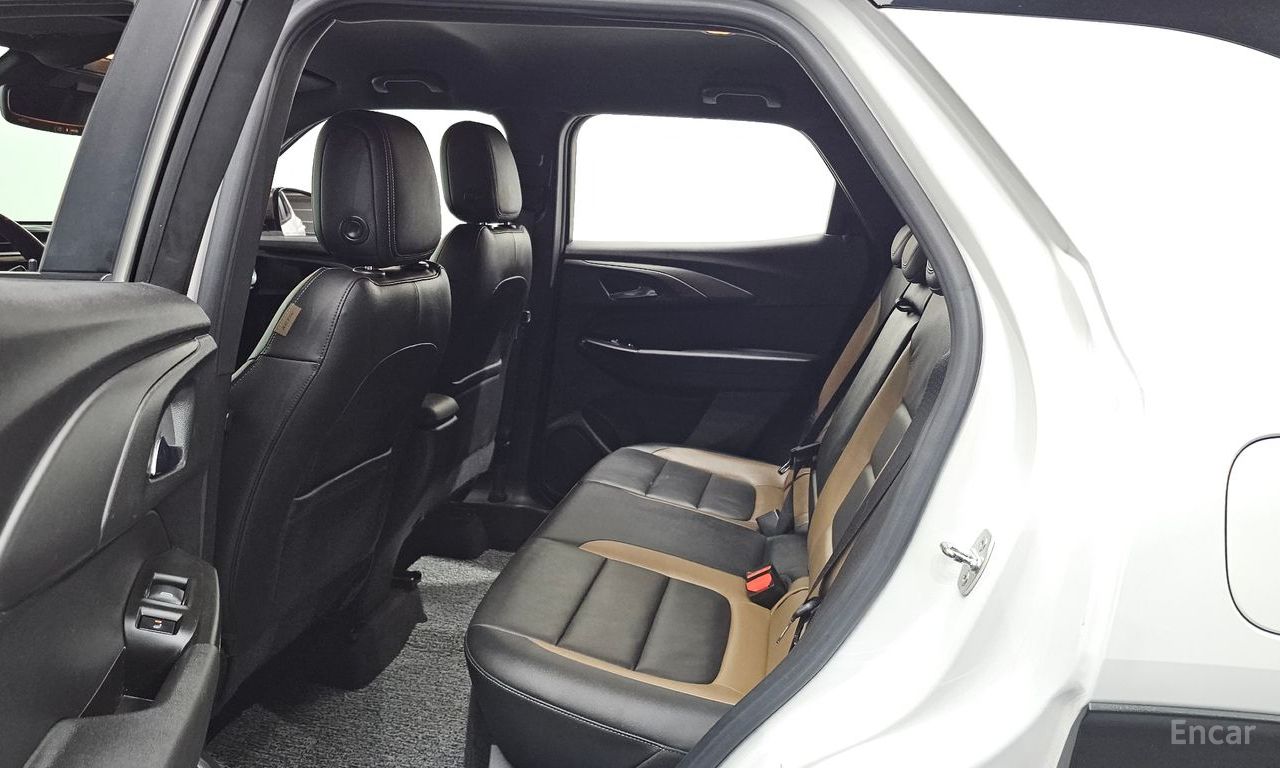 Chevrolet TrailBlazer 1.3 Turbo 2WD — Фотографии автомобиля 12