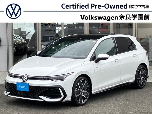 Volkswagen Golf eTSI R