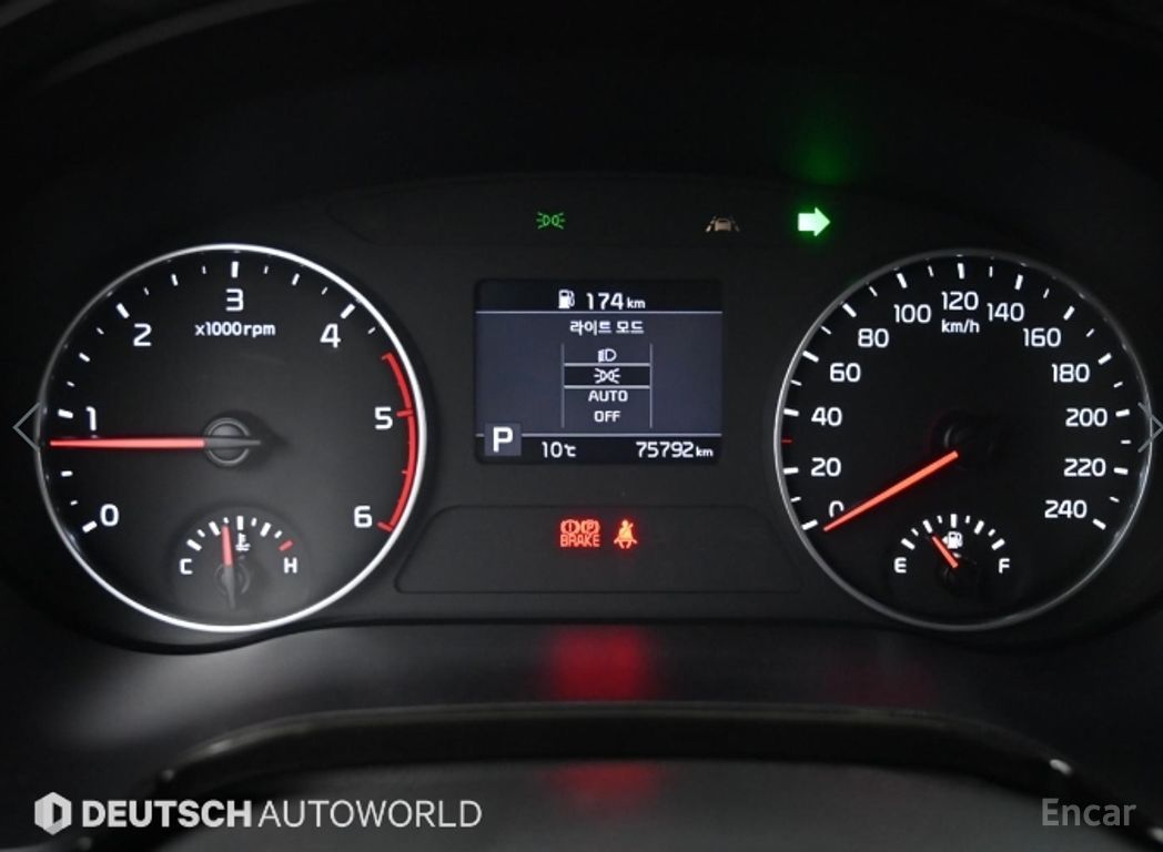 Kia Seltos Signature — Фотографии автомобиля 10