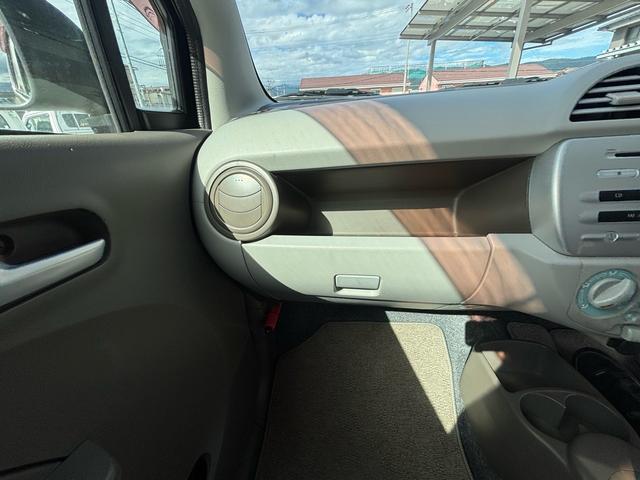 Suzuki Alto ECO−L — Фотографии автомобиля 21