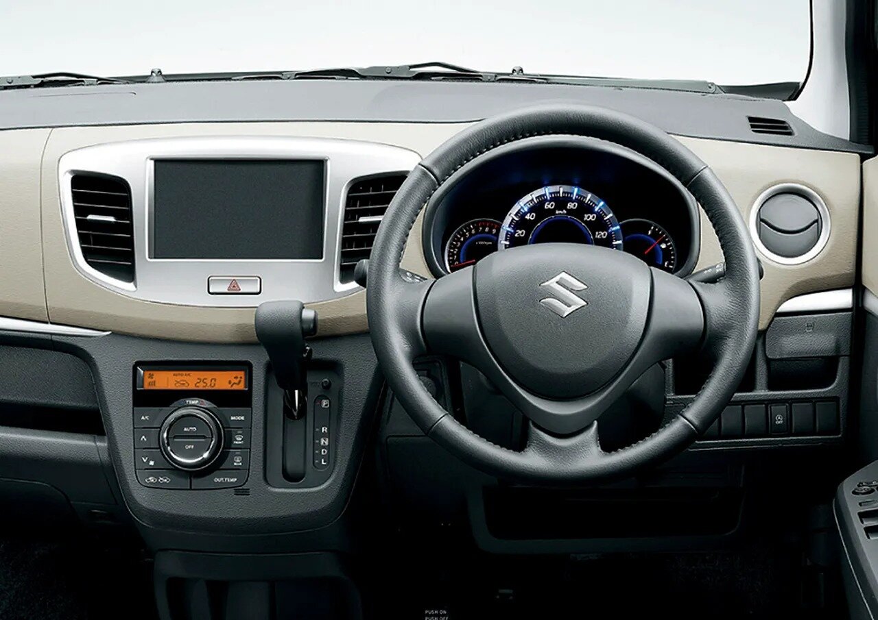 Suzuki Wagon R X — Фотографии комплектации 4