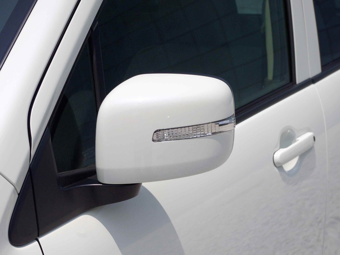 Suzuki Wagon R FX — Фотографии комплектации 15