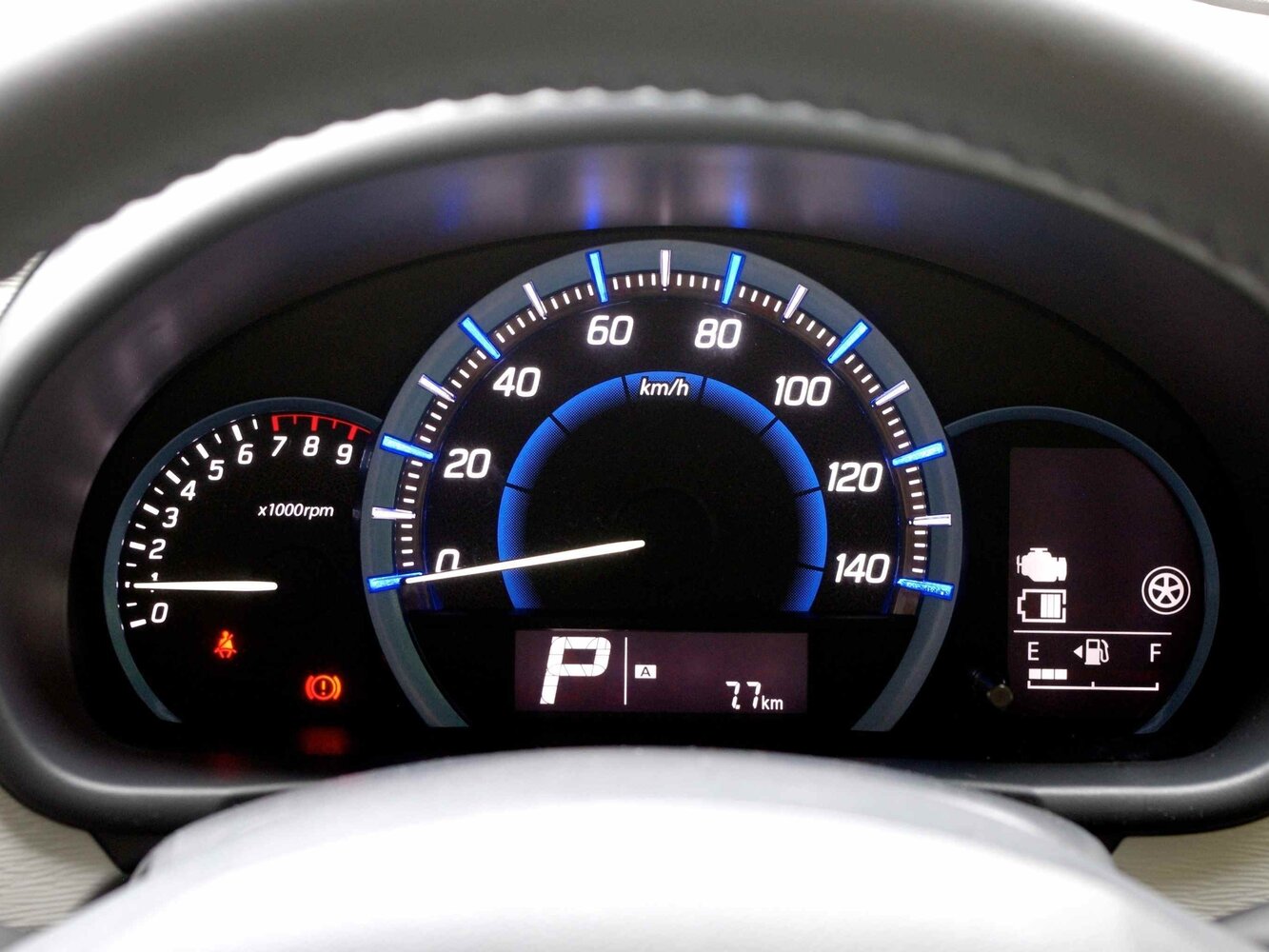 Suzuki Wagon R FX — Фотографии комплектации 16