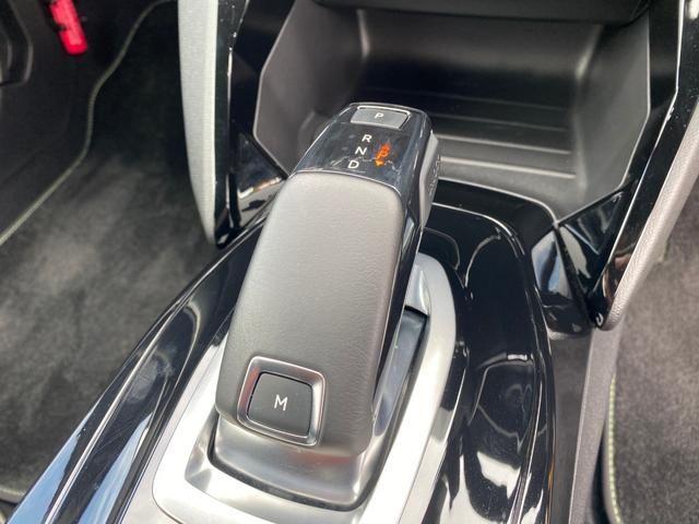 Peugeot 208 GT — Фотографии автомобиля 11