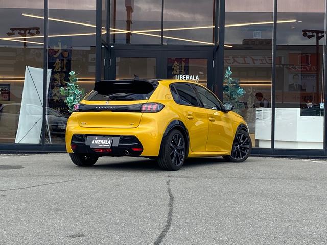 Peugeot 208 GT — Фотографии автомобиля 25