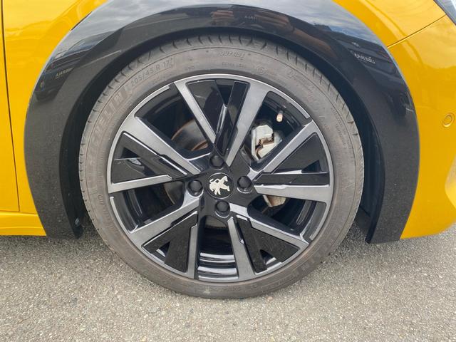 Peugeot 208 GT — Фотографии автомобиля 28