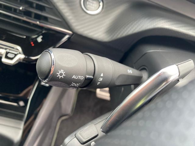 Peugeot 208 GT — Фотографии автомобиля 31