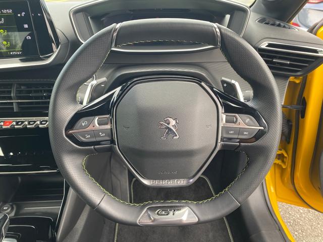 Peugeot 208 GT — Фотографии автомобиля 5
