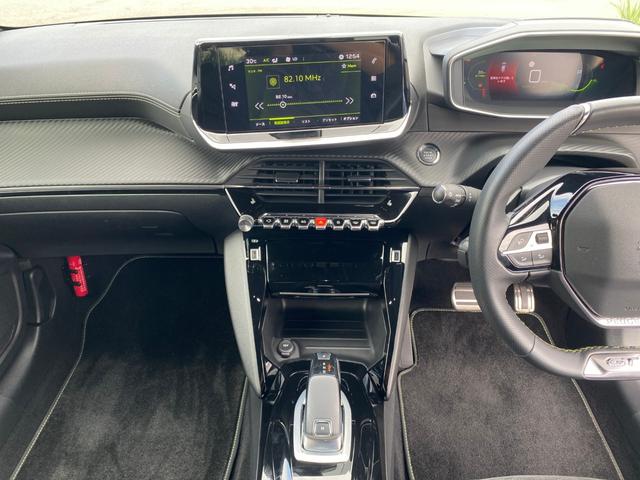 Peugeot 208 GT — Фотографии автомобиля 8