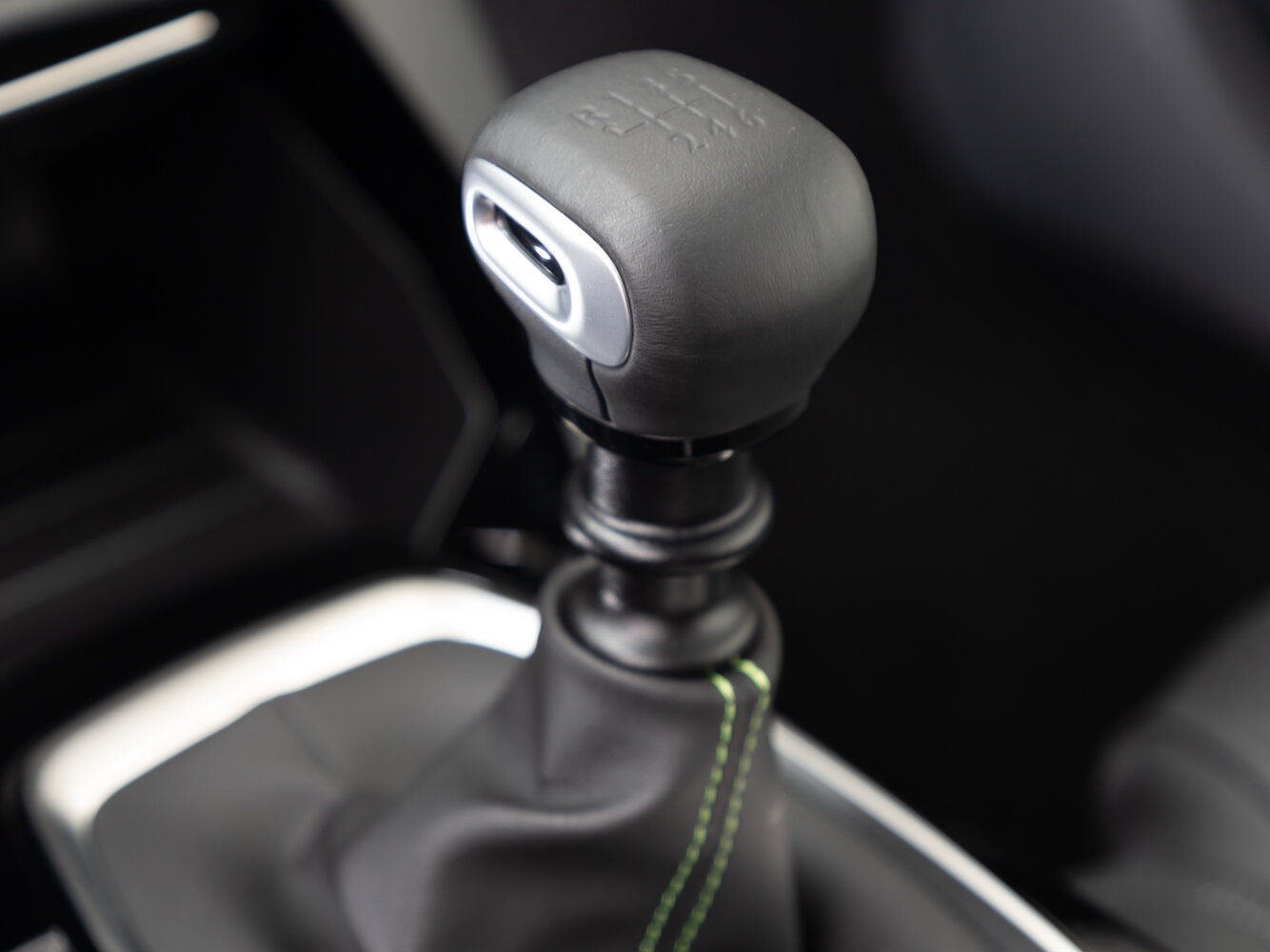 Peugeot 208 — Фотографии комплектации 12
