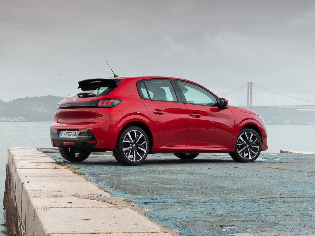 Peugeot 208 — Фотографии комплектации 5