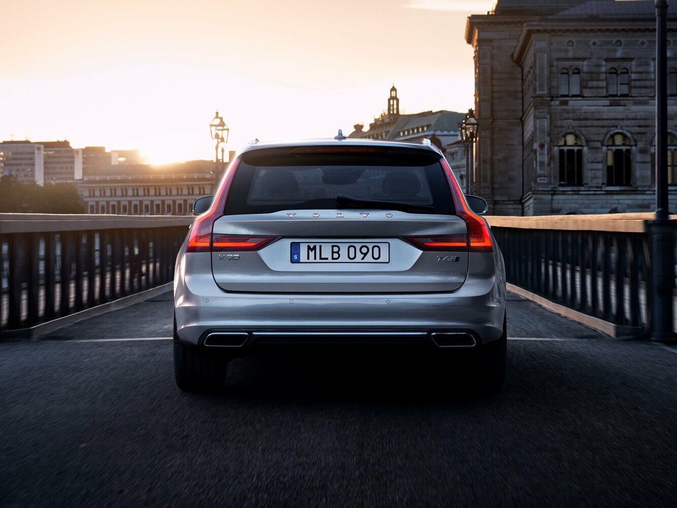 Volvo V90 D4 — Фотографии комплектации 4