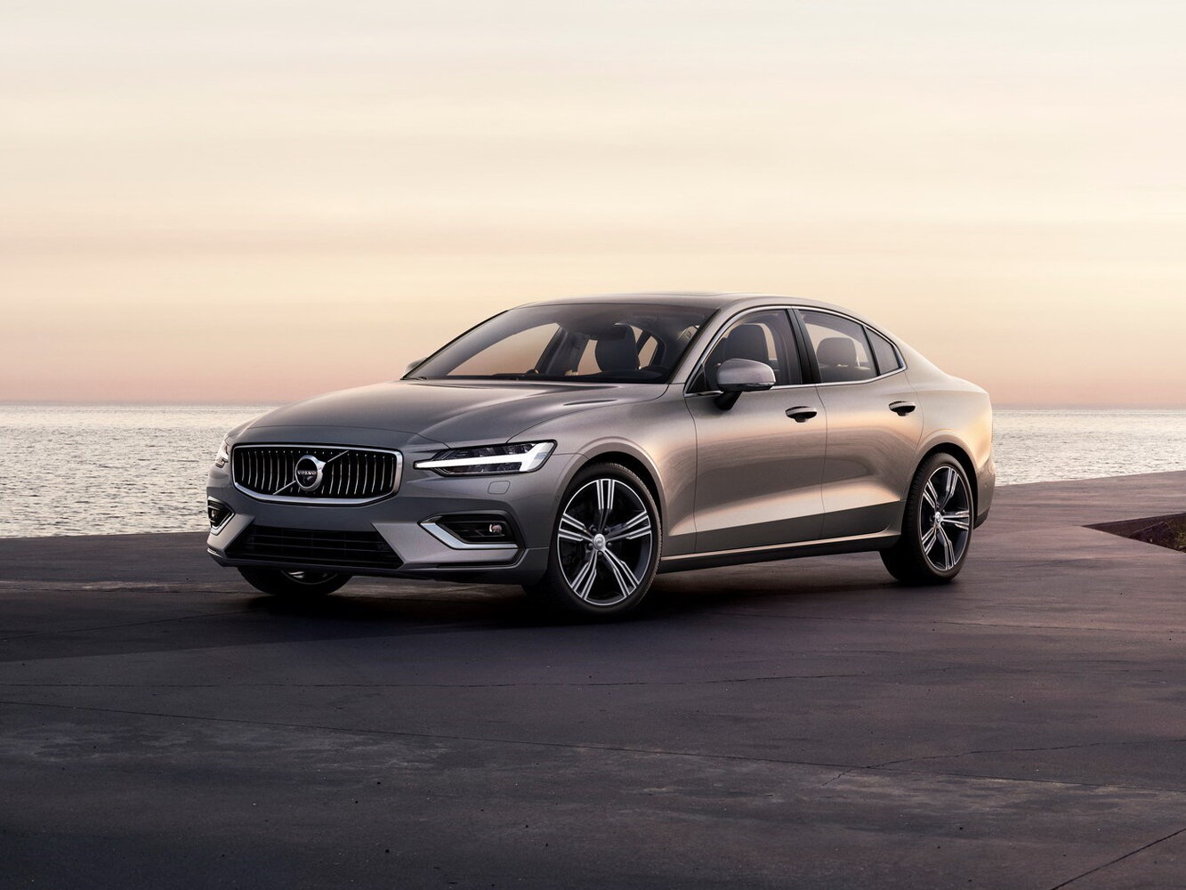 Volvo S60 T6 AWD — Фотографии комплектации 1