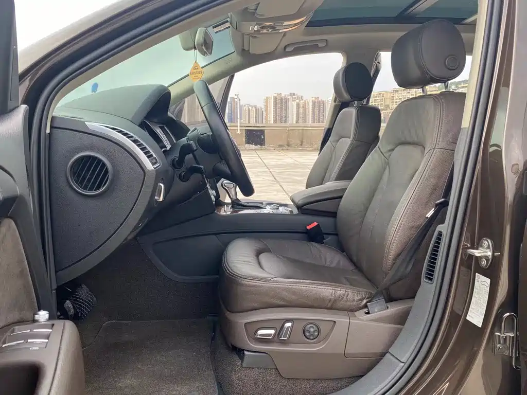 Audi Q7 2015 35 TFSI Sport — Фотографии автомобиля 8
