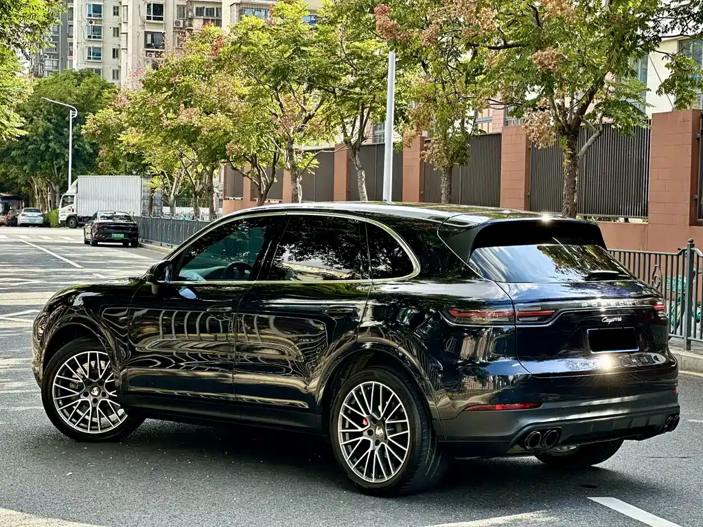 Porsche Cayenne 2019 Cayenne 3.0T — Фотографии автомобиля 8