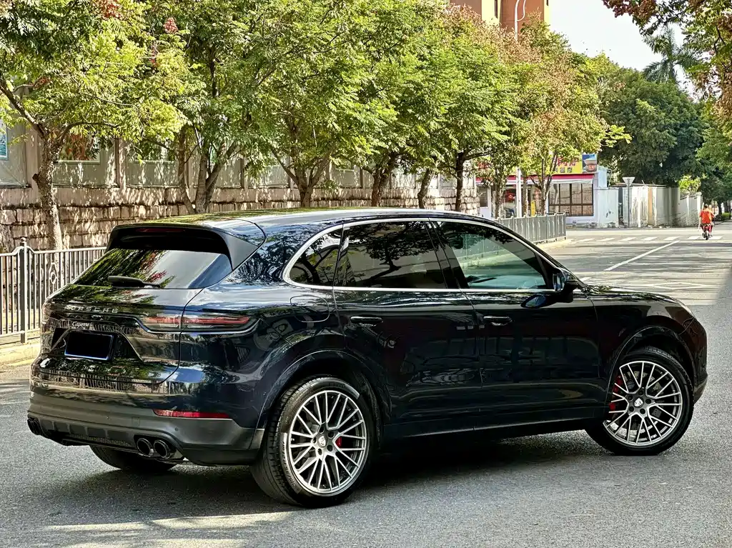 Porsche Cayenne 2019 Cayenne 3.0T — Фотографии автомобиля 10