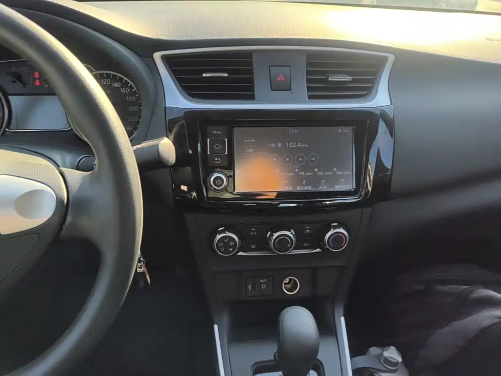 Nissan Sylphy 2019 1.6XE CVT Comfort — Фотографии автомобиля 13