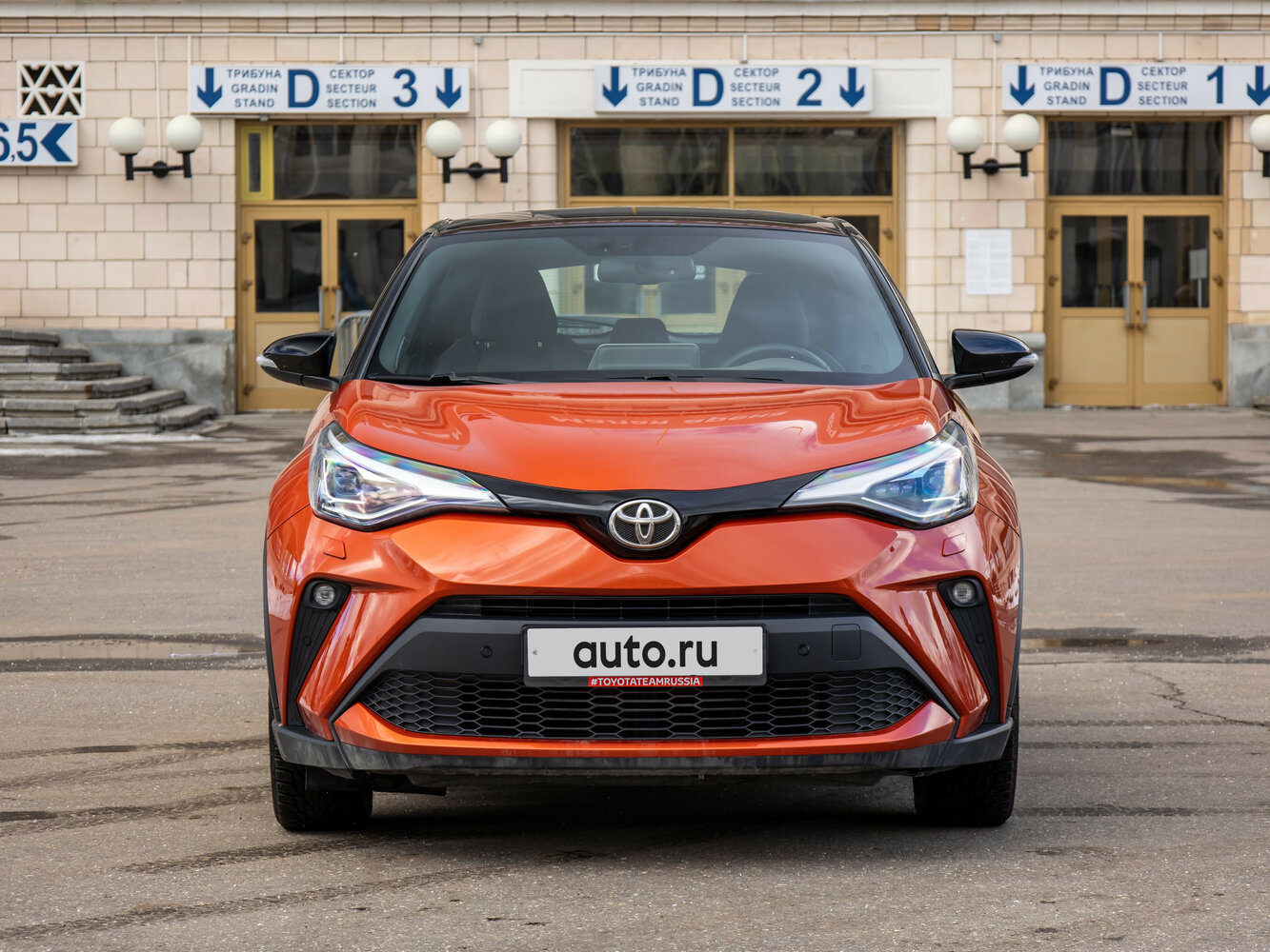 Toyota C-HR 2020 2.0L Lead — Фотографии комплектации 25