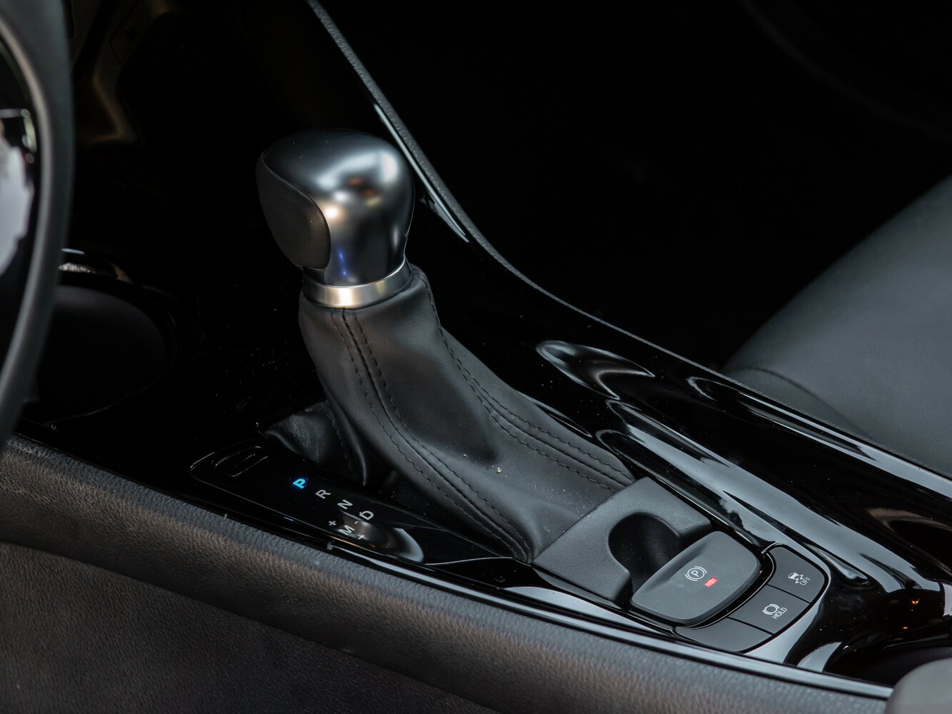 Toyota C-HR 2020 2.0L Lead — Фотографии комплектации 26