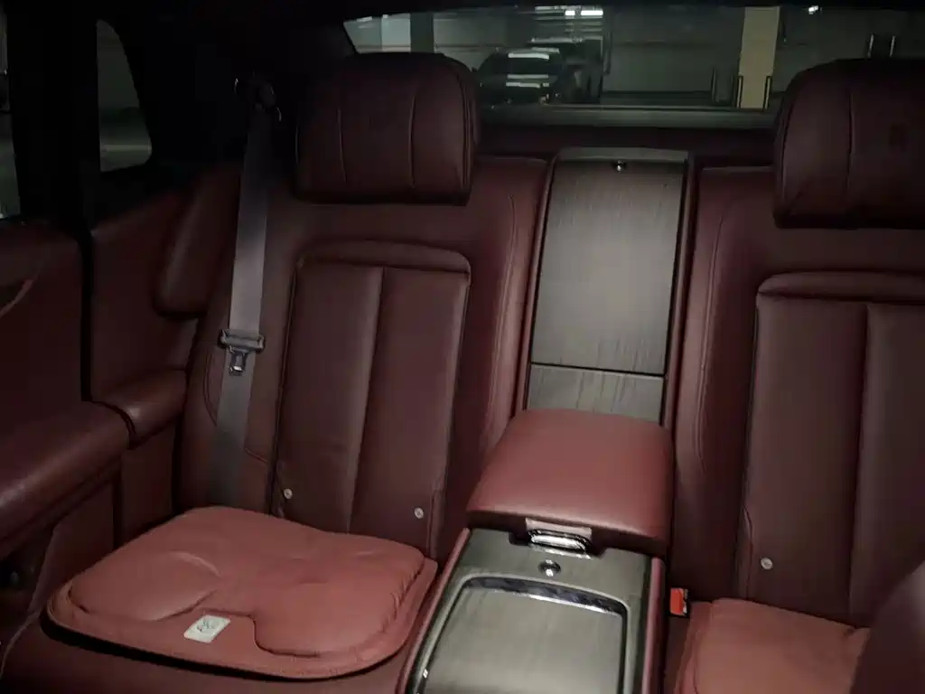 Rolls-Royce Ghost 2021 6.7T — Фотографии автомобиля 6
