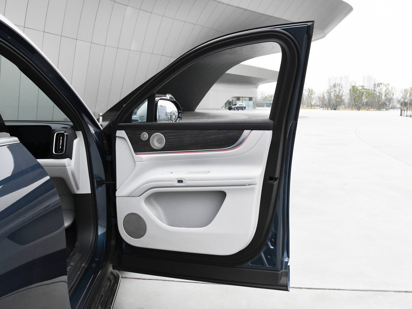 Aito M9 2024 Ultra 42kWh 6 мест — Фотографии комплектации 11