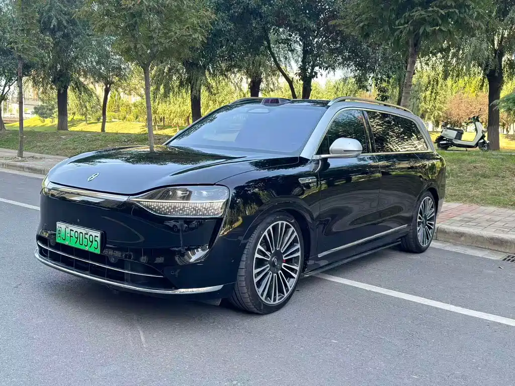 Aito M9 2024 Ultra 42kWh 6 мест — Фотографии автомобиля 1