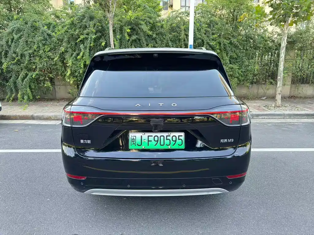 Aito M9 2024 Ultra 42kWh 6 мест — Фотографии автомобиля 8