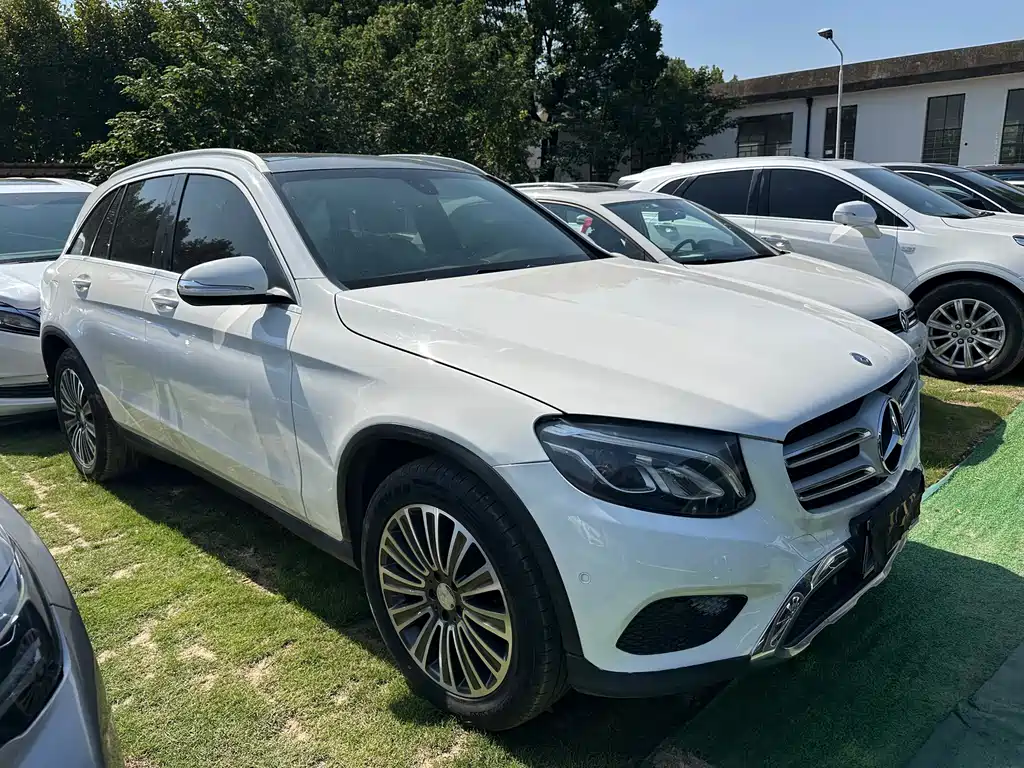 Mercedes-Benz GLC 2016 GLC 260 4MATIC — Фотографии автомобиля 2