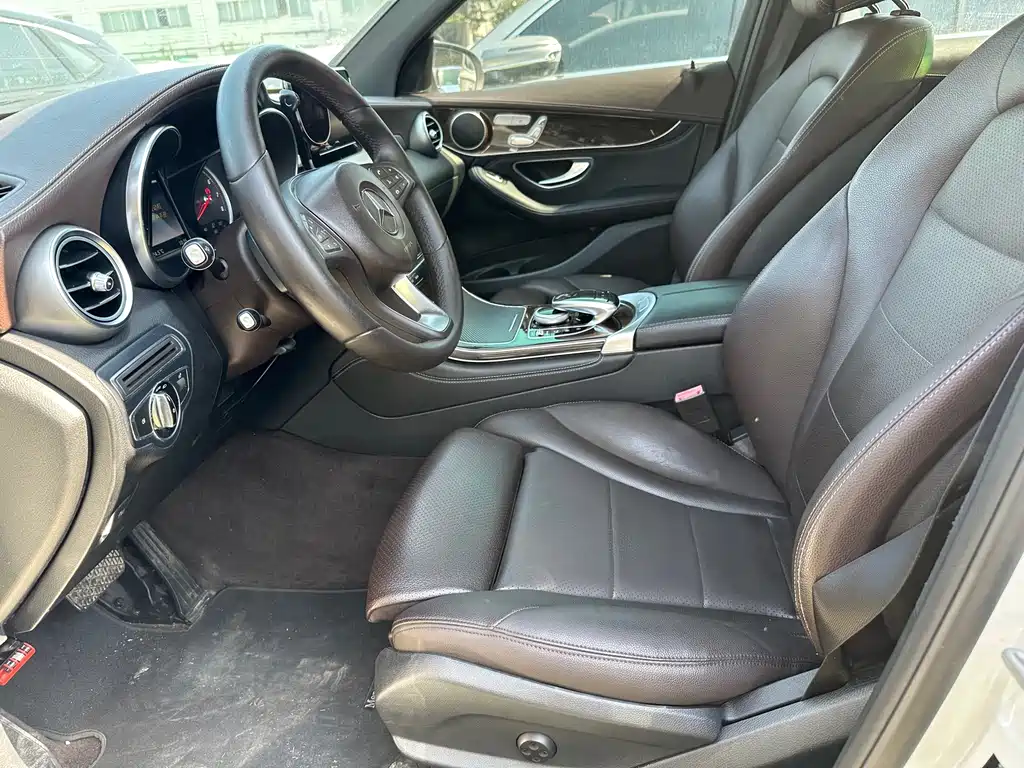 Mercedes-Benz GLC 2016 GLC 260 4MATIC — Фотографии автомобиля 4