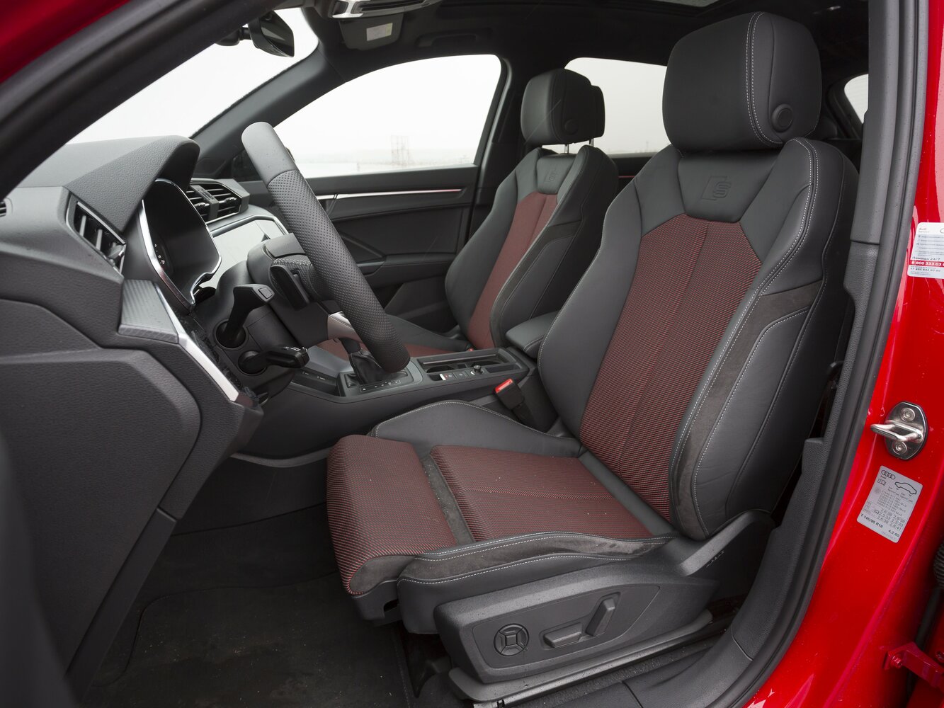 Audi Q3 2022 35 TFSI Fashion — Фотографии комплектации 25