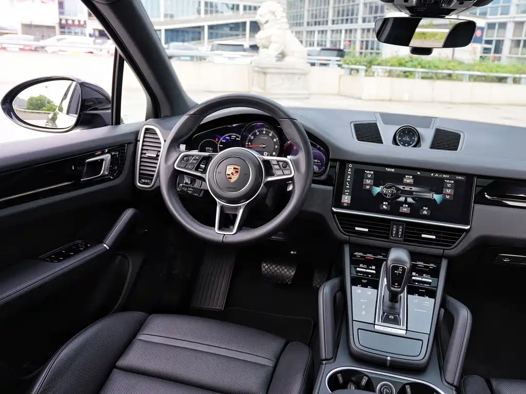 Porsche Cayenne 2019 Cayenne 3.0T — Фотографии автомобиля 11