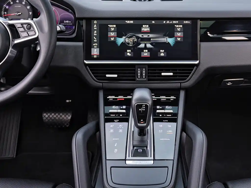 Porsche Cayenne 2019 Cayenne 3.0T — Фотографии автомобиля 13