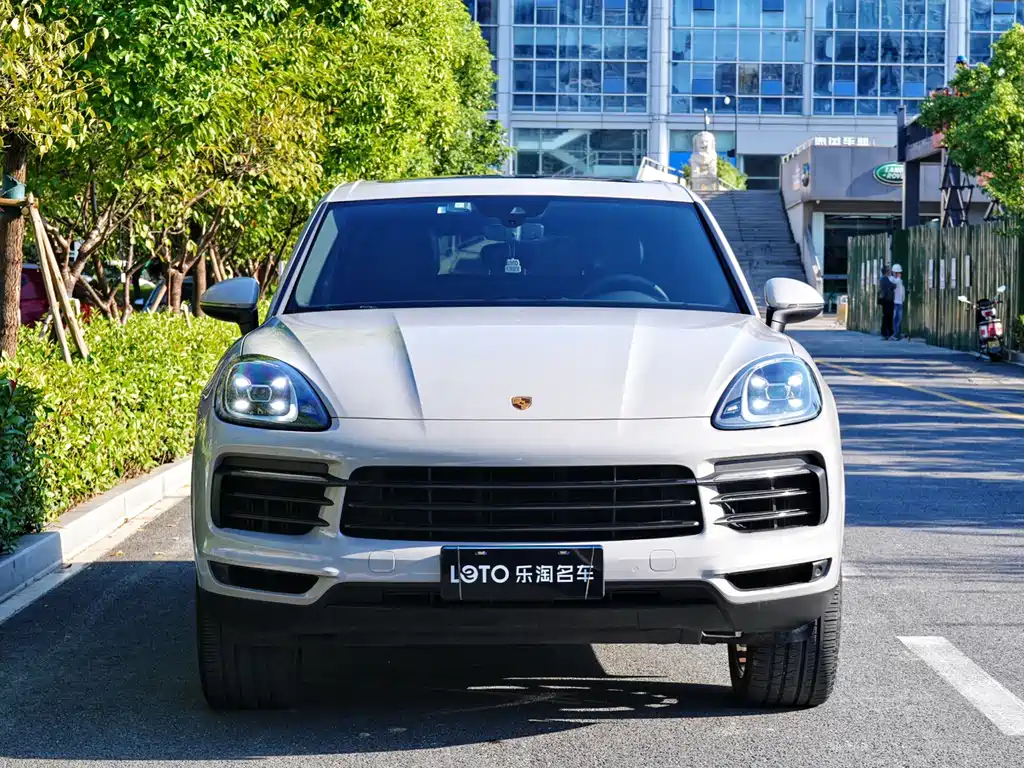 Porsche Cayenne 2019 Cayenne 3.0T — Фотографии автомобиля 3