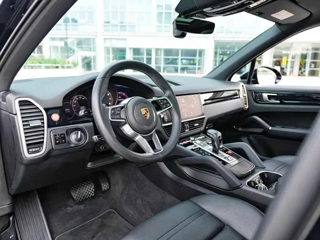Porsche Cayenne 2019 Cayenne 3.0T — Фотографии автомобиля 7