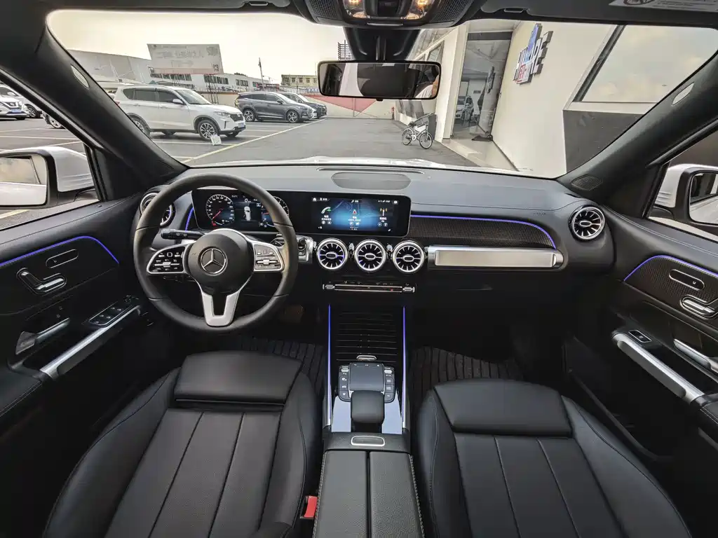 Mercedes-Benz GLB 2020 GLB 200 Fashion — Фотографии автомобиля 13