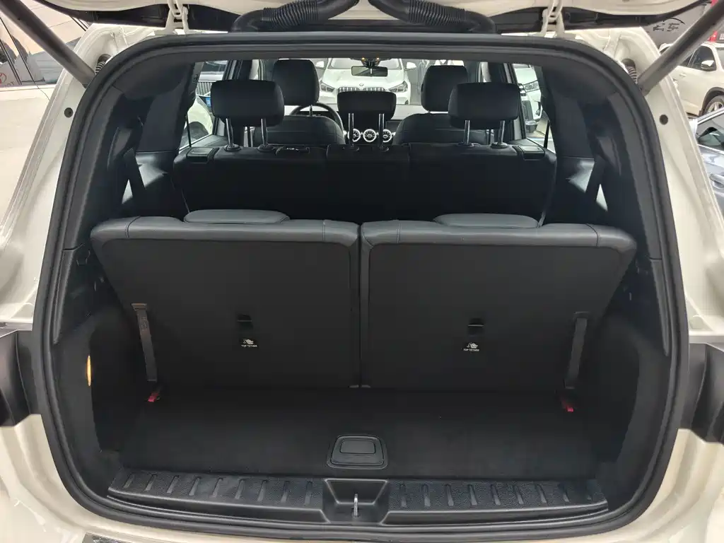 Mercedes-Benz GLB 2020 GLB 200 Fashion — Фотографии автомобиля 21