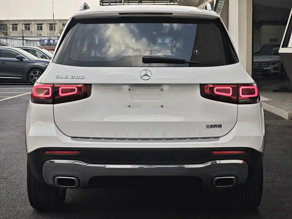 Mercedes-Benz GLB 2020 GLB 200 Fashion — Фотографии автомобиля 4